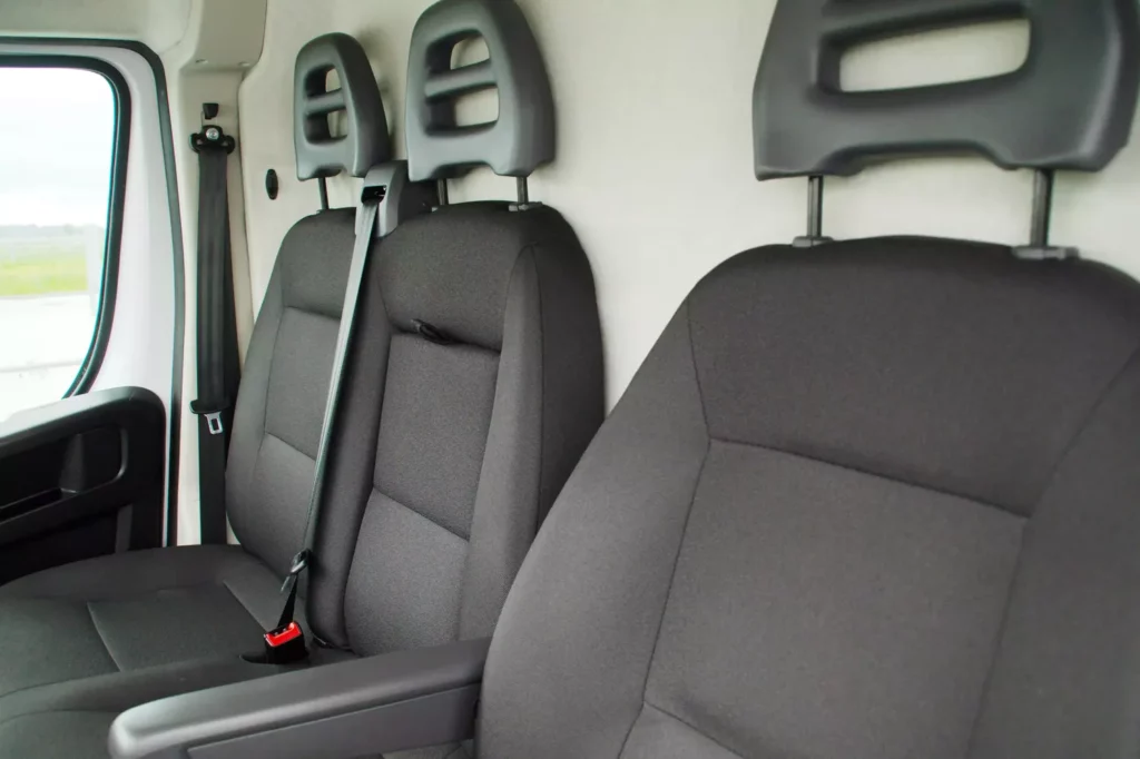 Fiat-Ducato-Furgon-Bus-dostawczy-L3H2-14