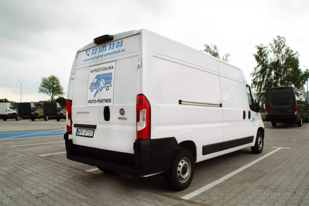 Fiat-Ducato-Furgon-Bus-dostawczy-L3H2-4