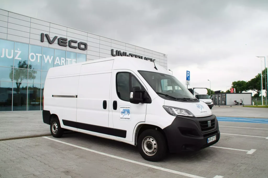 Fiat-Ducato-Furgon-Bus-dostawczy-L3H2-6