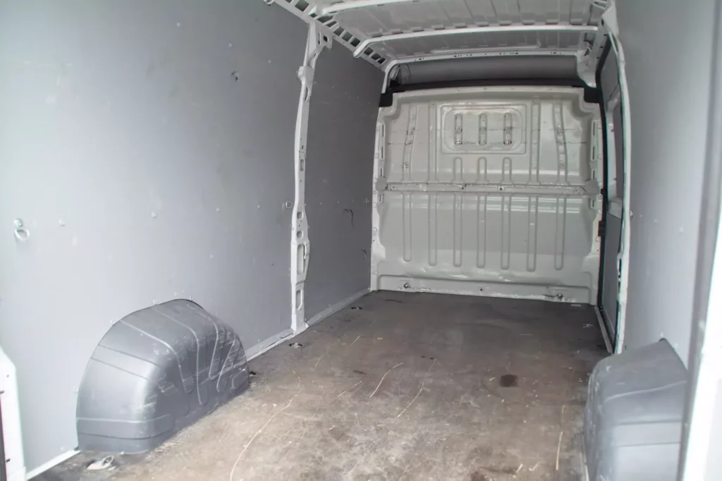 Fiat-Ducato-Furgon-Bus-dostawczy-L4H2-22