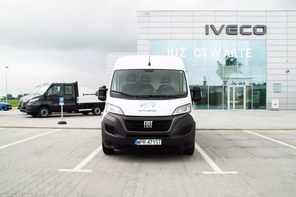 Fiat-Ducato-Furgon-Bus-dostawczy-L4H2-7