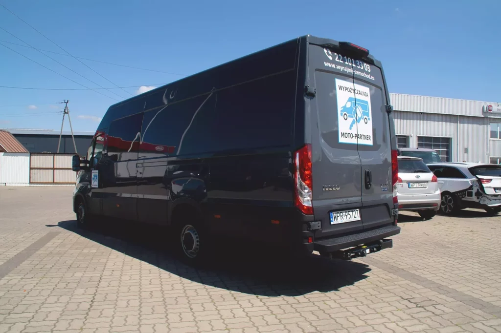 Iveco-Daily-Brygadówka-7-osobowa-2
