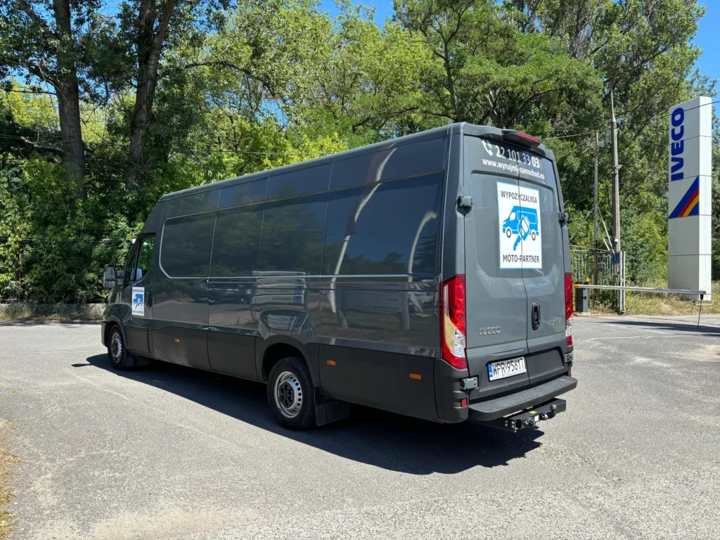 Iveco-Daily-Furgon-35s18-Hi-Matic-11
